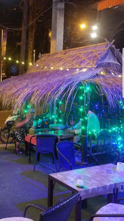 French Connection Hotel Pattaya Exterior photo